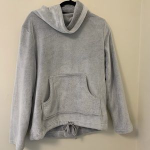 Fuzzy gray sweatshirt